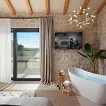 Luxury With Heated Infinity Pool And Sauna Dom wakacyjny Pazin