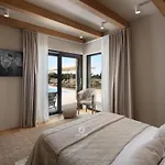 Luxury With Heated Infinity Pool And Sauna Hébergement de vacances Pazin
