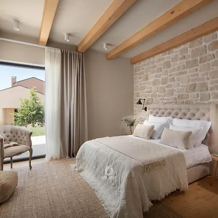 Luxury With Heated Infinity Pool And Sauna Dom wakacyjny Pazin