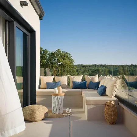 Luxury With Heated Infinity Pool And Sauna Dom wakacyjny Pazin