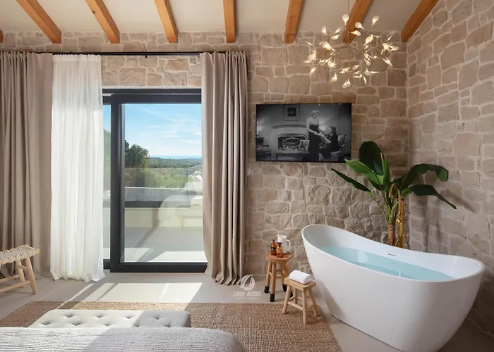 Luxury With Heated Infinity Pool And Sauna Vakantiehuis Butoniga