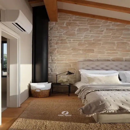 Дом отдыха Luxury With Heated Infinity Pool And Sauna *