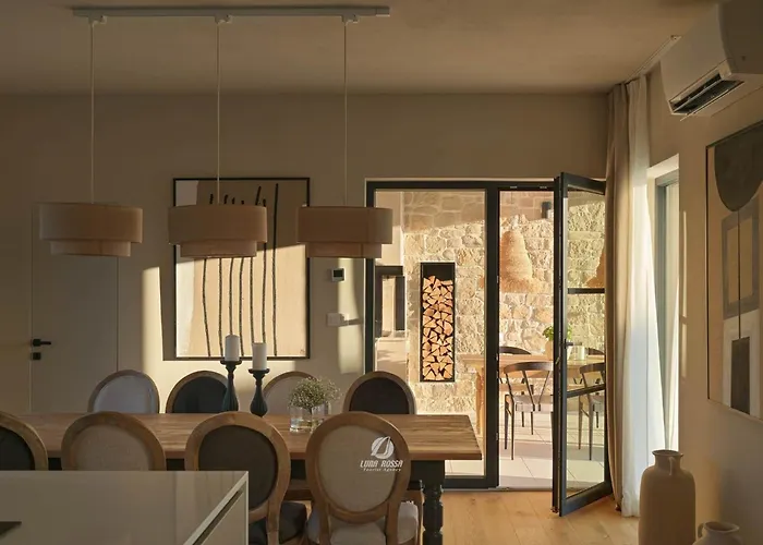 Holiday home Luxury With Heated Infinity Pool And Sauna