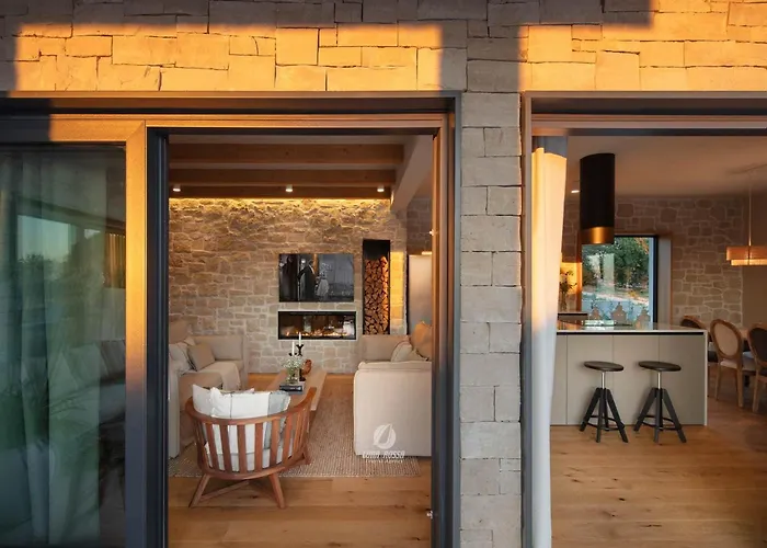 Luxury With Heated Infinity Pool And Sauna Pazin
